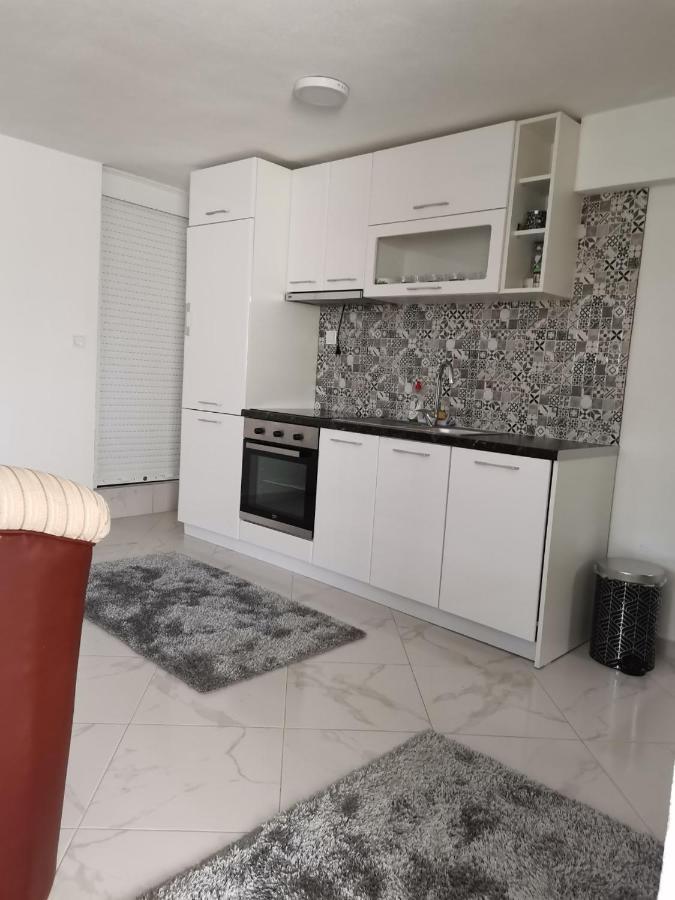 Planet Rooms Dobra Voda Exterior foto