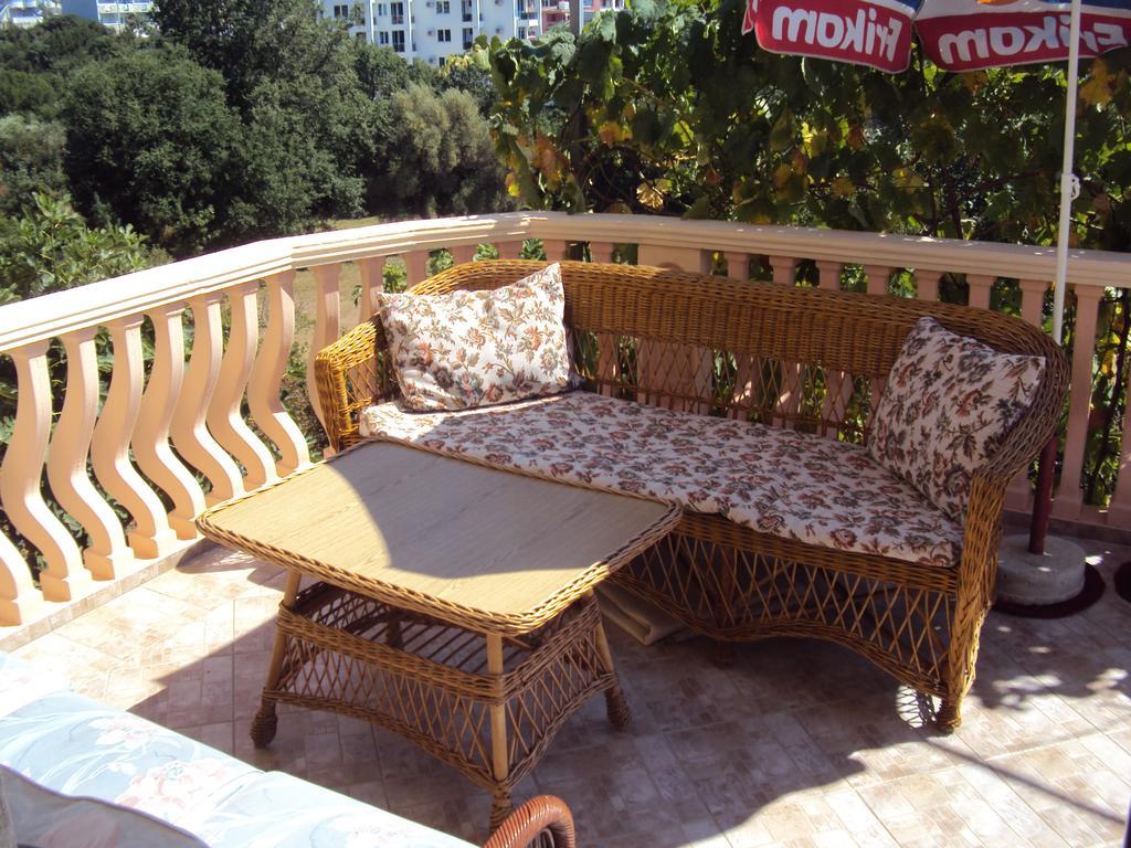 Planet Rooms Dobra Voda Exterior foto