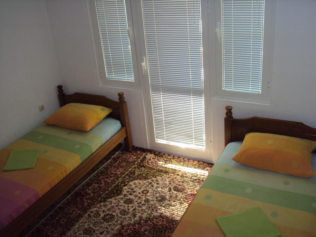 Planet Rooms Dobra Voda Exterior foto